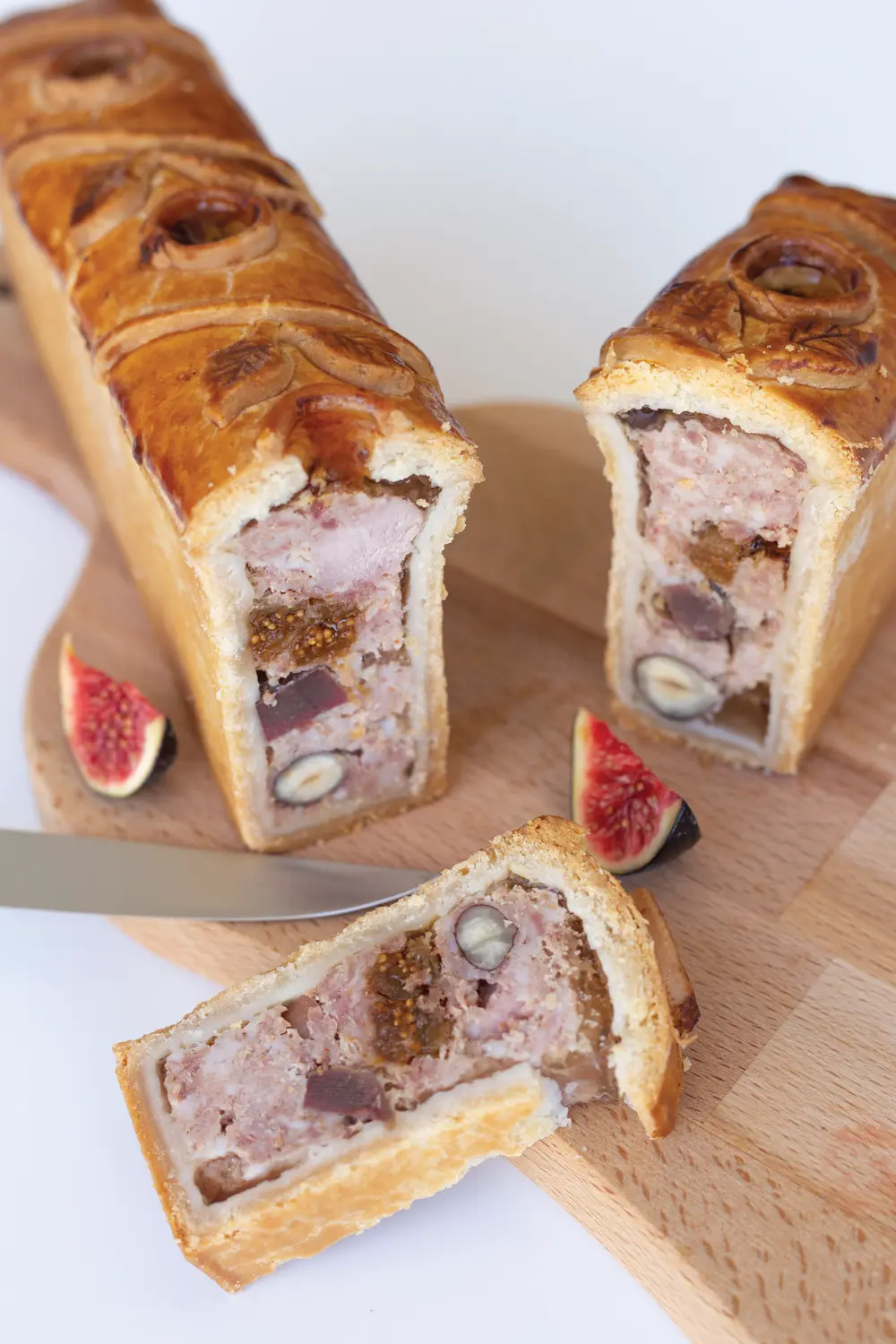Mini pâté en croûte au foie gras, figues et marrons
