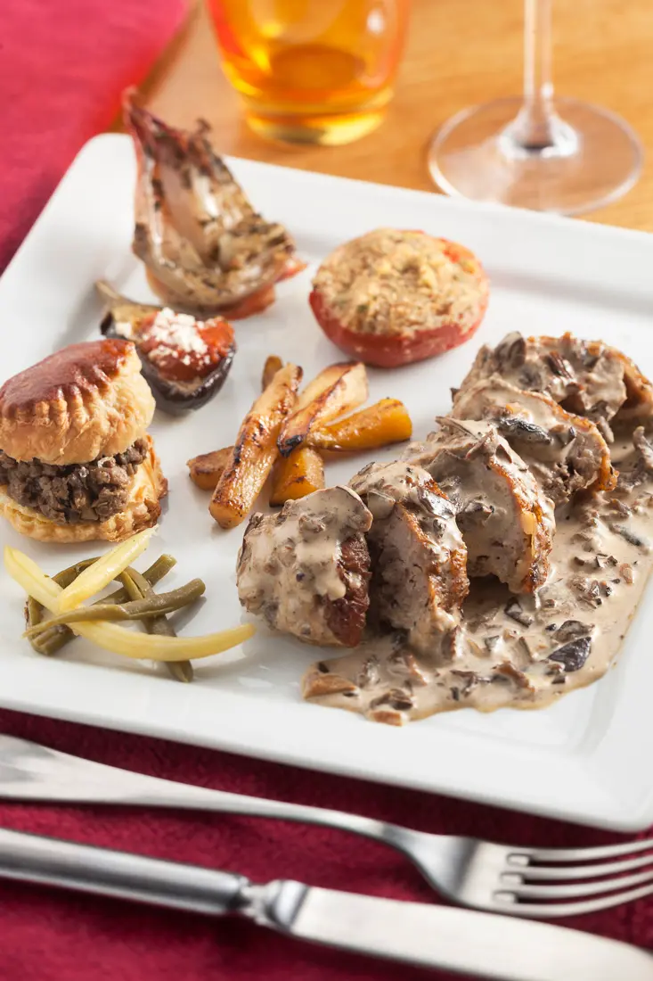 Andouillette de faisan sauce forestière aux cèpes